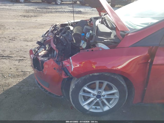 1FADP3K28JL257538 Ford FOCUS SE