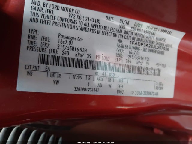 1FADP3K28JL257538 Ford FOCUS SE