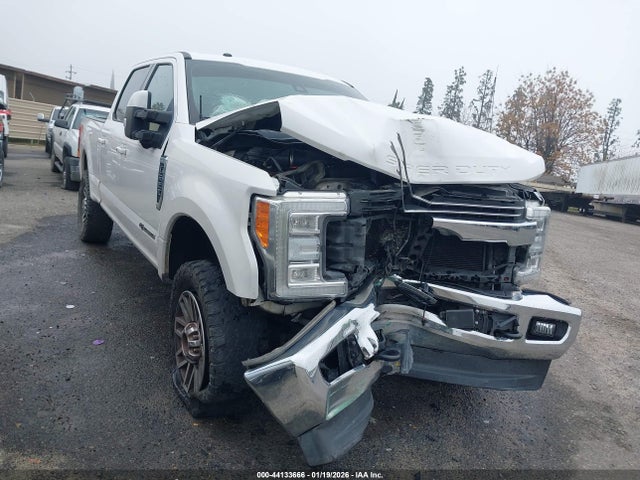 Ford F-250 Lariat 2018 1FT7W2BT9JEB30136 главное изображение