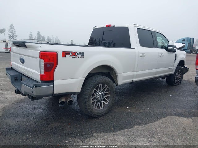 Ford F-250 Lariat 2018 1FT7W2BT9JEB30136 Image 13