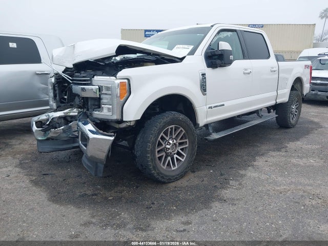 Ford F-250 Lariat 2018 1FT7W2BT9JEB30136 Image 2