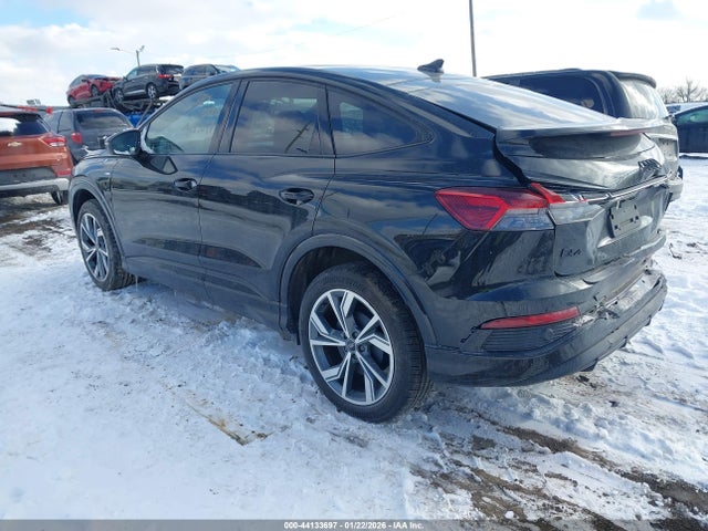 2024 AUDI Q4 SPORTBACK E-TRON WA132BFZ7RP008801 Photo 2