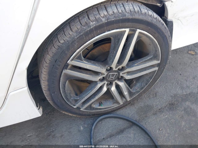1HGCR2F17HA304805 Honda Accord Sport Se