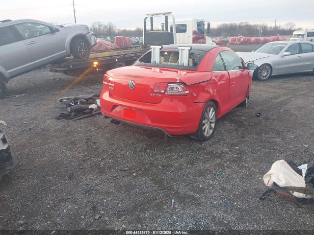 Продаж на аукціоні авто 2016 Volkswagen Eos Komfort, vin: WVWBW8AH4GV000882, номер лоту: 44133870