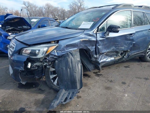 Aukcja sprzedaży 2017 Subaru Outback 2.5i Limited, vin: 4S4BSANC2H3221004, numer aukcji: 44133944
