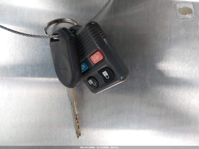 2005 MERCURY GRAND MARQUIS 2MEFM75W85X636984 Photo 10