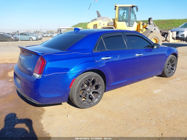 2019 Chrysler 300 300s მანქანა იყიდება აუქციონზე, vin: 2C3CCABG3KH559744, აუქციონის ნომერი: 44133974