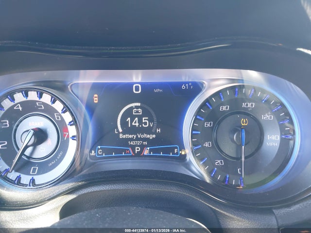 2019 Chrysler 300 300s მანქანა იყიდება აუქციონზე, vin: 2C3CCABG3KH559744, აუქციონის ნომერი: 44133974