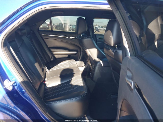 2019 Chrysler 300 300s მანქანა იყიდება აუქციონზე, vin: 2C3CCABG3KH559744, აუქციონის ნომერი: 44133974