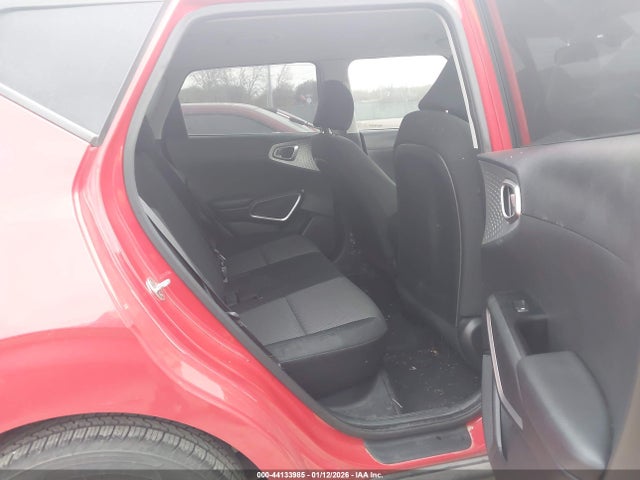 KNDJ23AU9L7727084 KIA SOUL LX