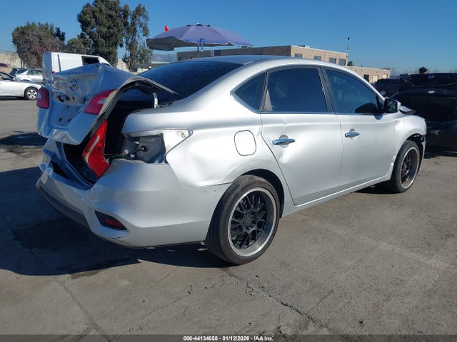 Nissan Sentra 2018 3N1AB7AP7JY310448 Image 4