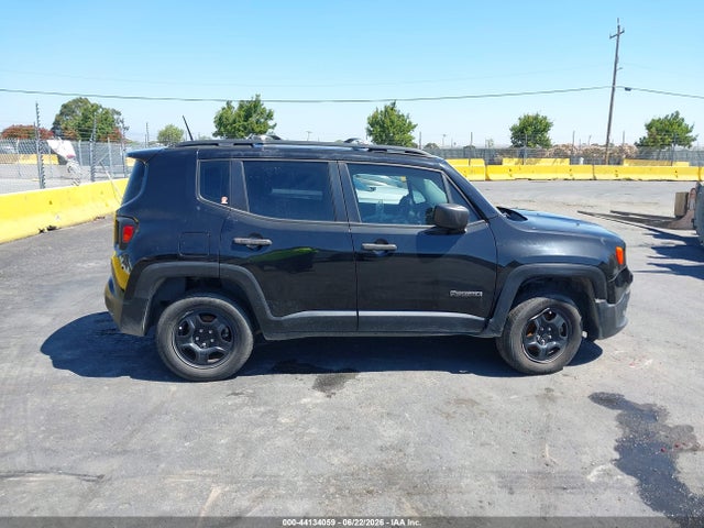 ZACCJBABXHPG35366 Jeep Renegade Sport 4x4