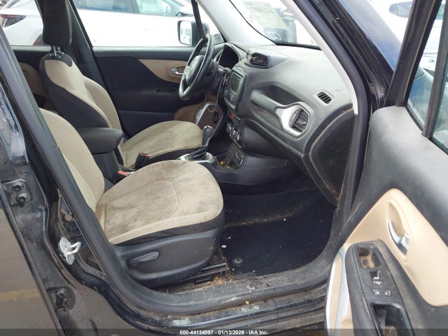 ZACCJABT0FPB67547 Jeep Renegade Latitude