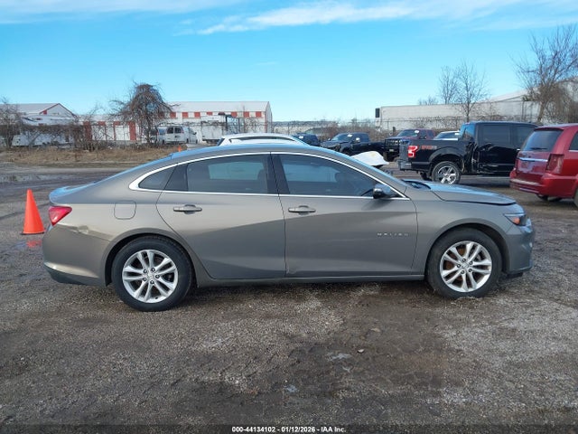 1G1ZD5ST3JF161790 Chevrolet MALIBU LT