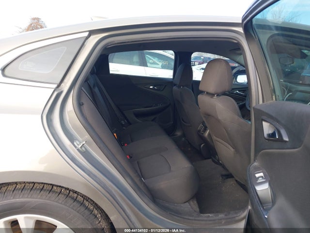 1G1ZD5ST3JF161790 Chevrolet MALIBU LT