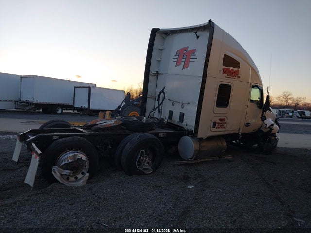 44134103 :رقم المزاد ، 1XKYDP9X6NJ480129 vin ، 2022 Kenworth T680 مزاد بيع