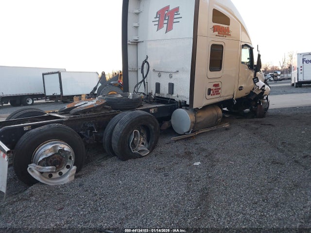 44134103 :رقم المزاد ، 1XKYDP9X6NJ480129 vin ، 2022 Kenworth T680 مزاد بيع