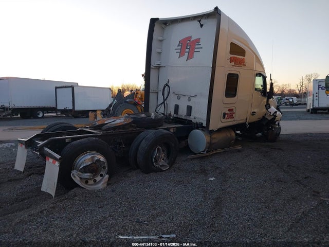 44134103 :رقم المزاد ، 1XKYDP9X6NJ480129 vin ، 2022 Kenworth T680 مزاد بيع