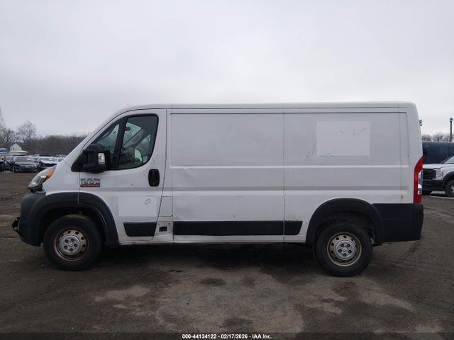 44134122 :رقم المزاد ، 3C6TRVAG6KE561123 vin ، 2019 Ram Promaster 1500 Low Roof 136 Wb مزاد بيع