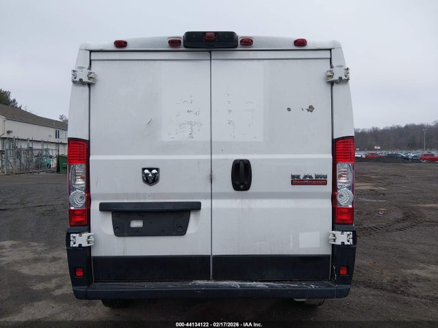 44134122 :رقم المزاد ، 3C6TRVAG6KE561123 vin ، 2019 Ram Promaster 1500 Low Roof 136 Wb مزاد بيع