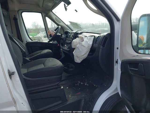 44134122 :رقم المزاد ، 3C6TRVAG6KE561123 vin ، 2019 Ram Promaster 1500 Low Roof 136 Wb مزاد بيع