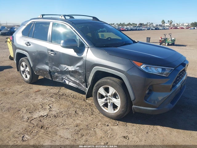 Toyota Rav4 Xle 2021 2T3W1RFV0MC090378 Image 1