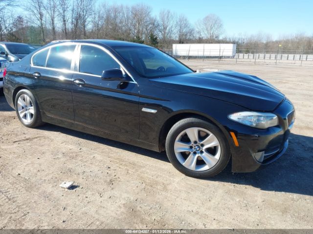 2011 BMW 528I WBAFR1C50BC746170 Photo 0