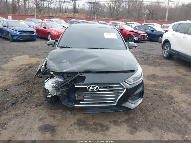 44134251 :رقم المزاد ، 3KPC24A63NE158848 vin ، 2022 Hyundai Accent Se مزاد بيع