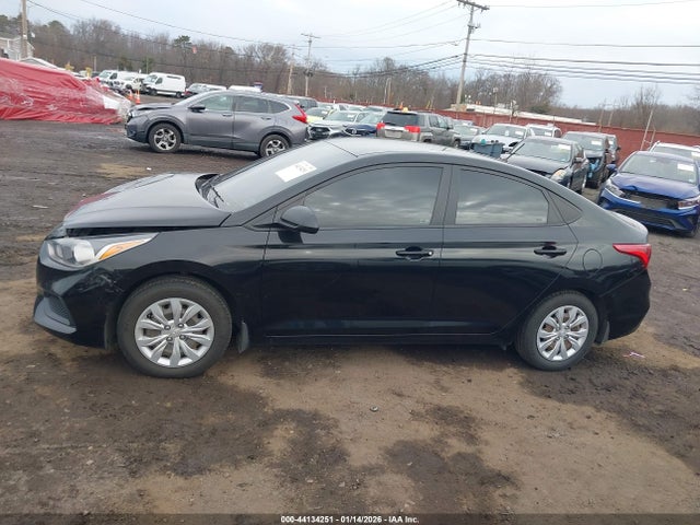 44134251 :رقم المزاد ، 3KPC24A63NE158848 vin ، 2022 Hyundai Accent Se مزاد بيع