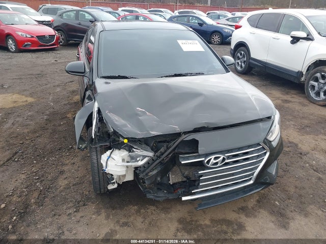 44134251 :رقم المزاد ، 3KPC24A63NE158848 vin ، 2022 Hyundai Accent Se مزاد بيع