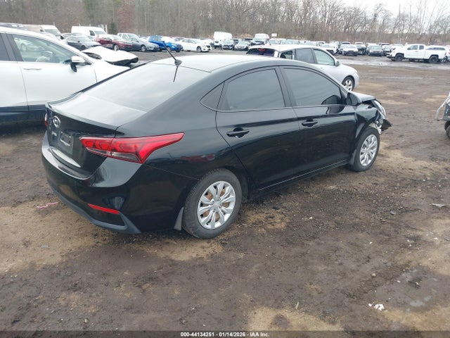 44134251 :رقم المزاد ، 3KPC24A63NE158848 vin ، 2022 Hyundai Accent Se مزاد بيع