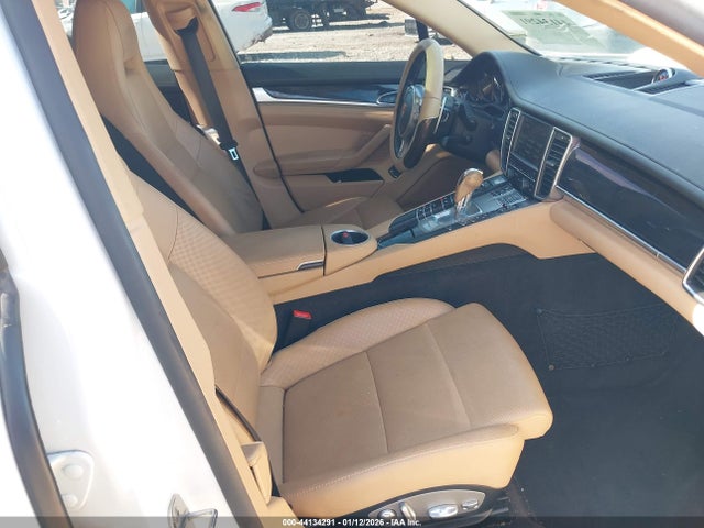 2016 PORSCHE PANAMERA WP0AA2A70GL000159 Photo 4