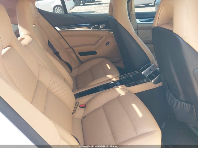 2016 PORSCHE PANAMERA WP0AA2A70GL000159 Photo 7