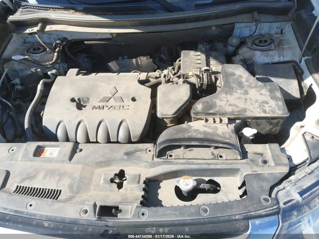 2017 MITSUBISHI OUTLANDER JA4AD3A37HZ066050 Photo 9