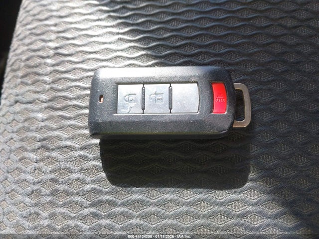 2017 MITSUBISHI OUTLANDER JA4AD3A37HZ066050 Photo 10