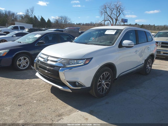2017 MITSUBISHI OUTLANDER JA4AD3A37HZ066050 Photo 1