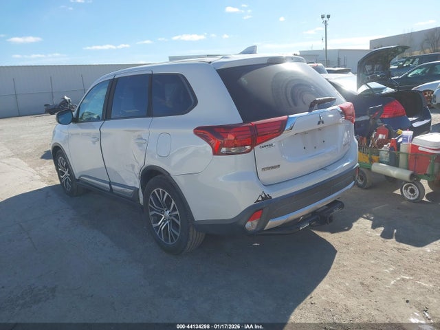 2017 MITSUBISHI OUTLANDER JA4AD3A37HZ066050 Photo 2