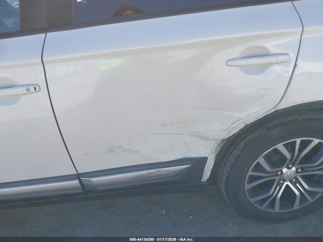 2017 MITSUBISHI OUTLANDER JA4AD3A37HZ066050 Photo 5