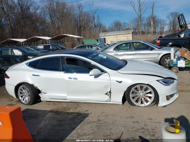 Tesla Model S 100d/75d/p100d 2018 5YJSA1E28JF278587 Image 12