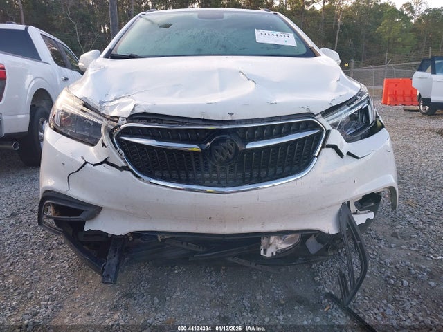 44134334 :رقم المزاد ، KL4CJCSB4JB549386 vin ، 2018 Buick Encore Essence مزاد بيع