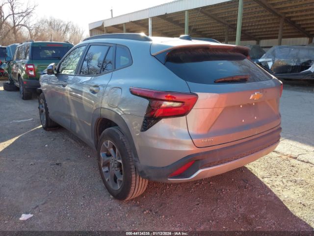 2025 CHEVROLET TRAX KL77LHEP1SC216058 Photo 2