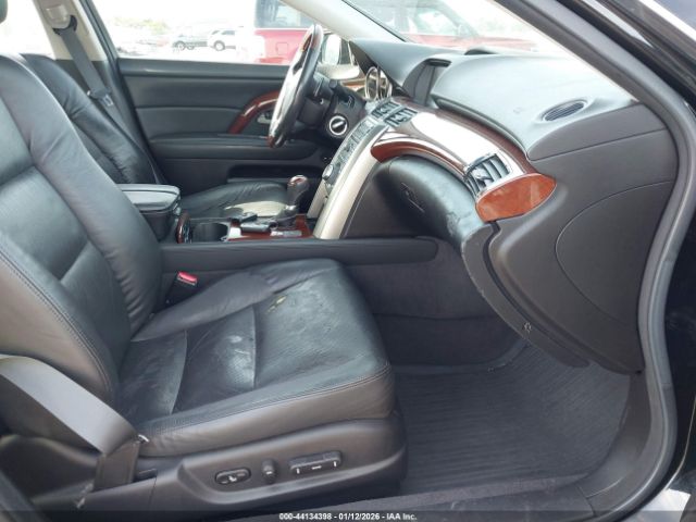 2010 ACURA RL JH4KB2F69AC000619 Photo 4