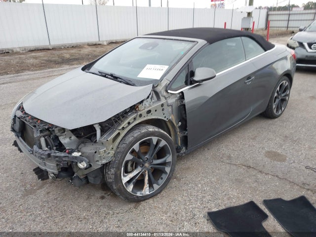 44134410 :رقم المزاد ، W04WH3N52HG090743 vin ، 2017 Buick Cascada Premium مزاد بيع
