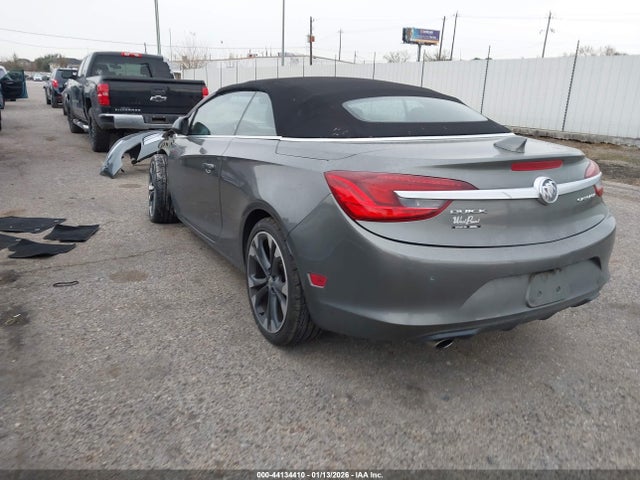 44134410 :رقم المزاد ، W04WH3N52HG090743 vin ، 2017 Buick Cascada Premium مزاد بيع