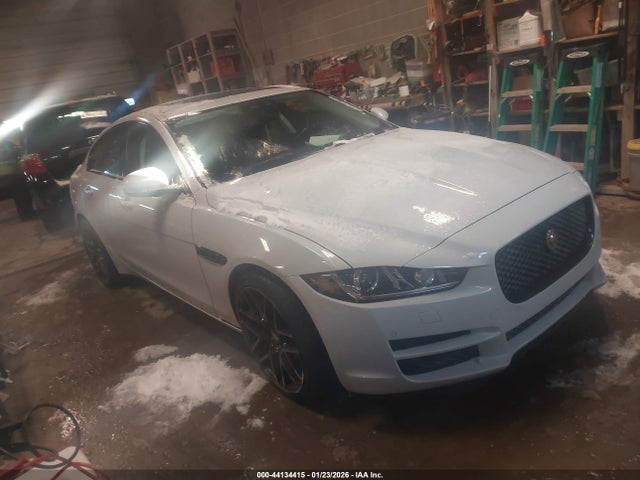 2018 JAGUAR XE SAJAK4FN6JCP36855