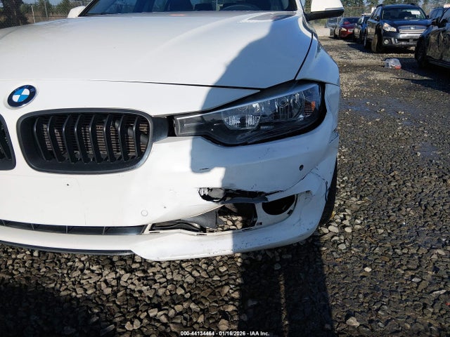 44134464 :رقم المزاد ، WBA3B5C55DJ598322 vin ، 2013 Bmw 328i Xdrive مزاد بيع