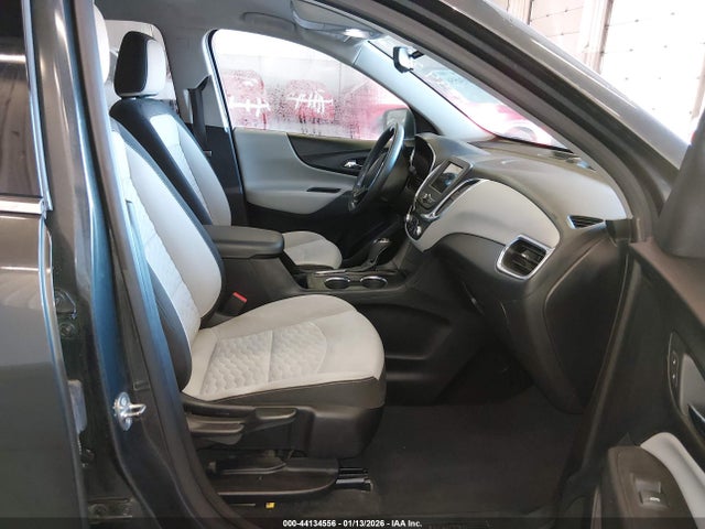 Chevrolet EQUINOX LT 2019 2GNAXUEV3K6209746 Image 5
