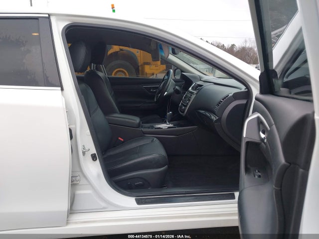 2018 NISSAN ALTIMA 1N4AL3AP0JC241345 Photo 4