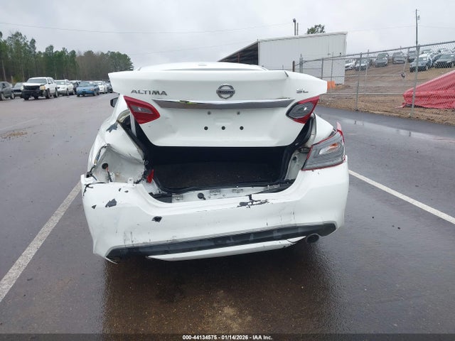2018 NISSAN ALTIMA 1N4AL3AP0JC241345 Photo 5