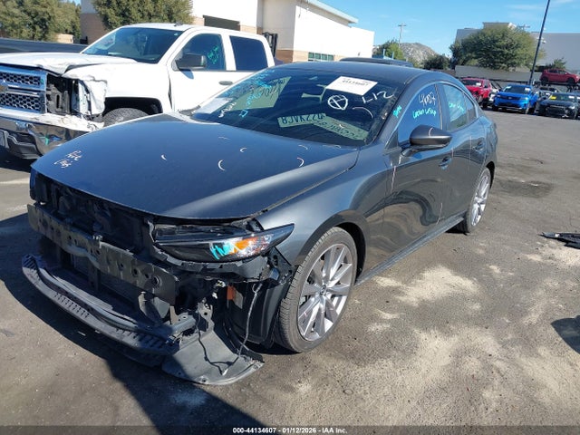 Mazda Mazda3 Select Package 2019 JM1BPACL1K1110357 Image 2